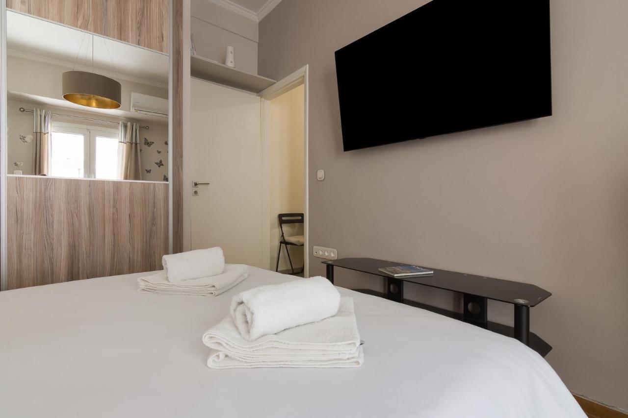 אתונה Beautiful And Spacious Apartment In Pagrati מראה חיצוני תמונה
